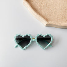 Loves Me Not - Heart Shaped Sunnies